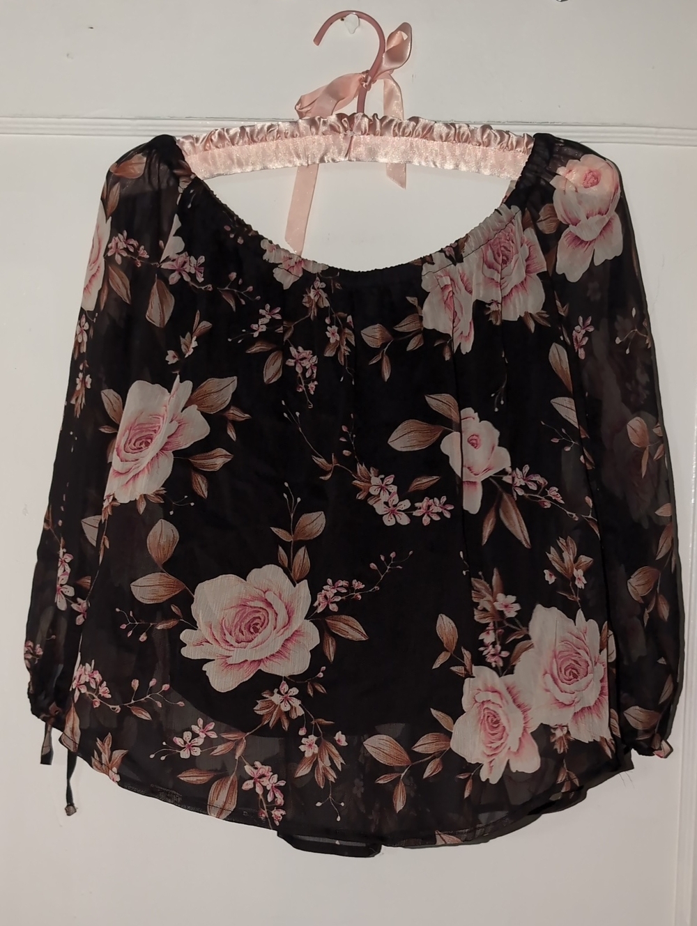 American Eagle Outfitters Black Floral Off-Shoulder Blouse with Pink Roses